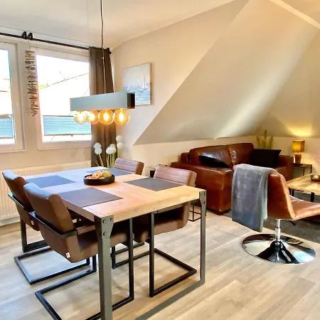 Schoene Ferienwohnungen Teilweise Mit Dachterrasse Im Herzen Von Itzehoe Zewnętrze zdjęcie