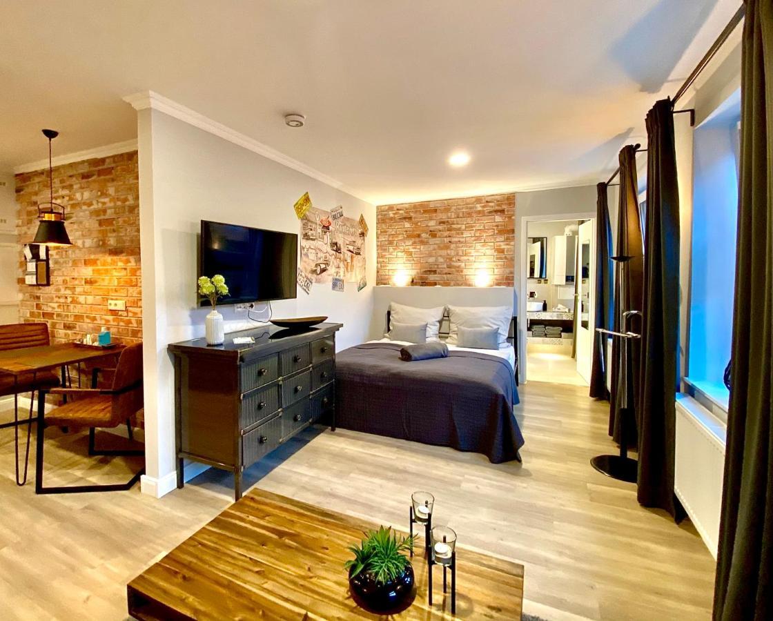 Apartment Schoene Teilweise Mit Dachterrasse Im Herzen Von Itzehoe
