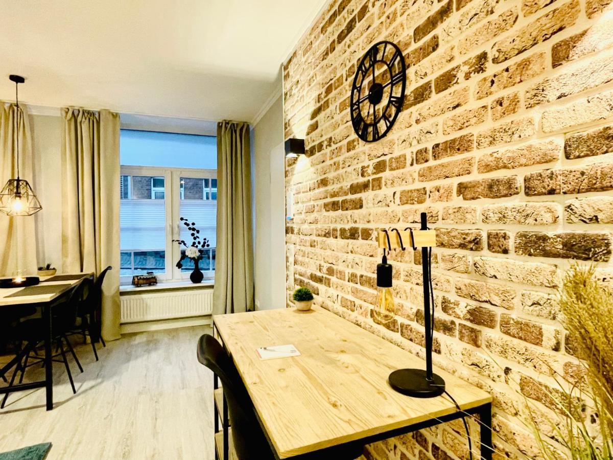 Schoene Teilweise Mit Dachterrasse Im Herzen Von Apartment